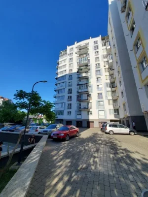 Гараж Нац.Гвардії "МЖК" Парк Шевченка
