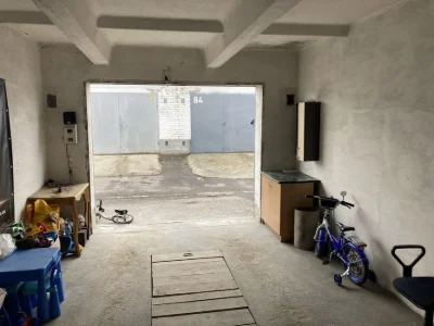 Продам гараж в центрі Луцька