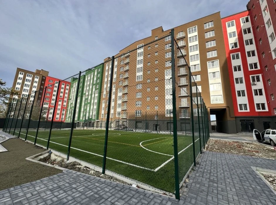Продаж гаража 18м2 з ремонтом в ЖК Гетьманський  вул Б. Хмел