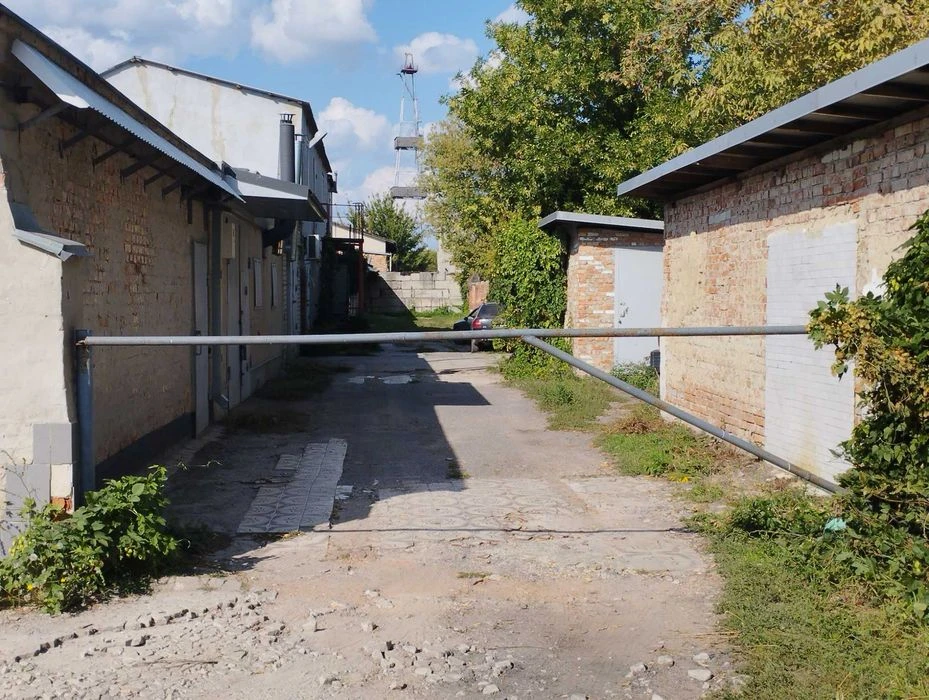 Продам Капітальний Гараж Авіамістечко