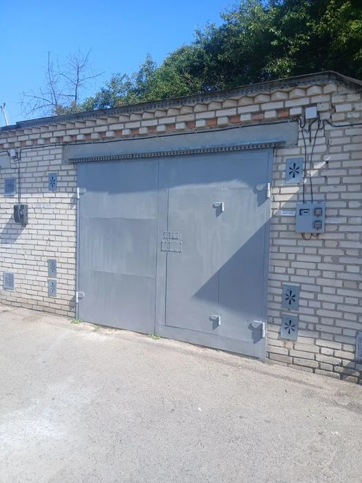 Гараж дворівневий , Луцьк
