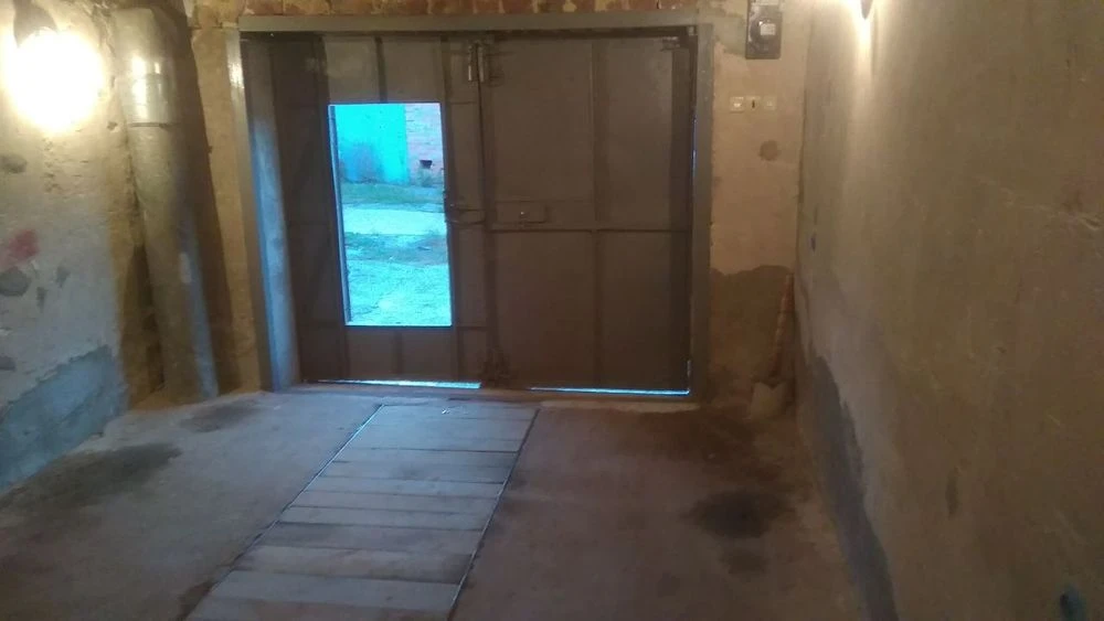 Продам гараж на Боженка