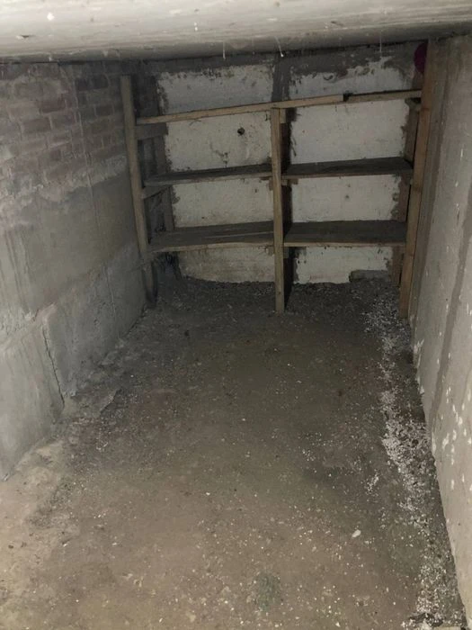 Продам 2 гаражі поруч з центром