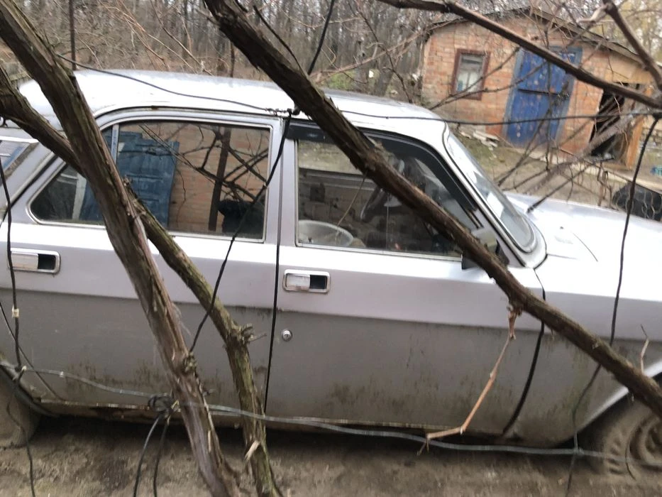 Продам волгу 24-10 по цене металолома без торга