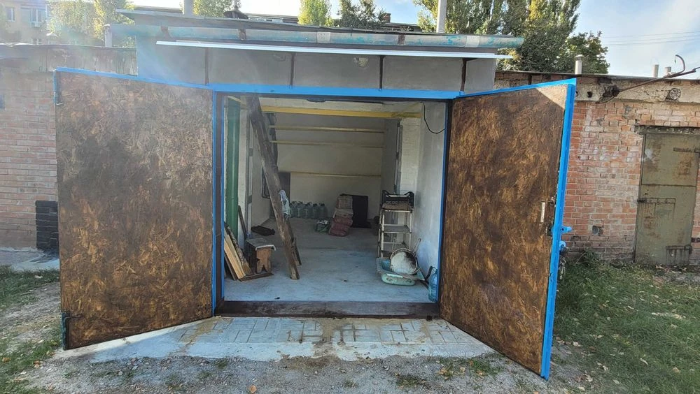 Продам гараж по вул. М. Бірюзова, 50/1. (зуп. ЗБВ-7)