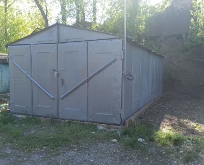 Продам гараж, склад  або місце під свій гараж