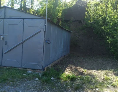 Продам гараж, склад  або місце під свій гараж