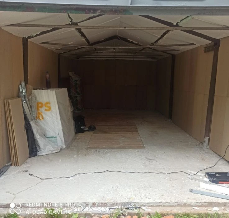 Продам гараж, склад  або місце під свій гараж