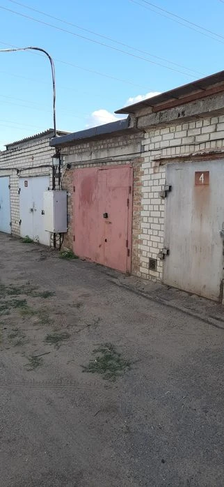 М. Черкаси . Продам кирпичний гараж кооператив "звязківець"