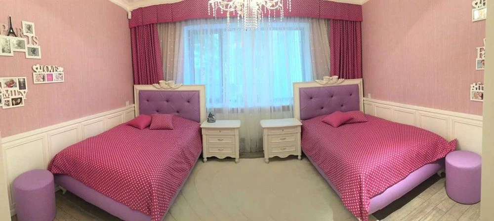 Розкішний VIP-будинок з басейном в елітному КП «Парк Хаус»