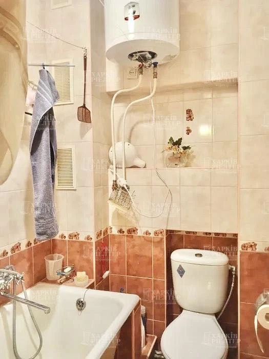 D1M I will sell a 3-room apartment in the historic center of the city.