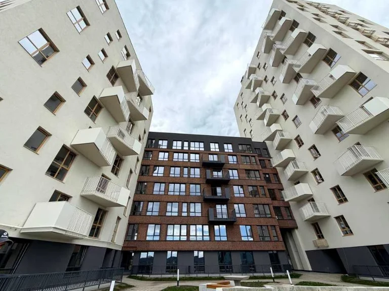 Квартира. Львів, Василя Щурата вул., (Будинок 1)
