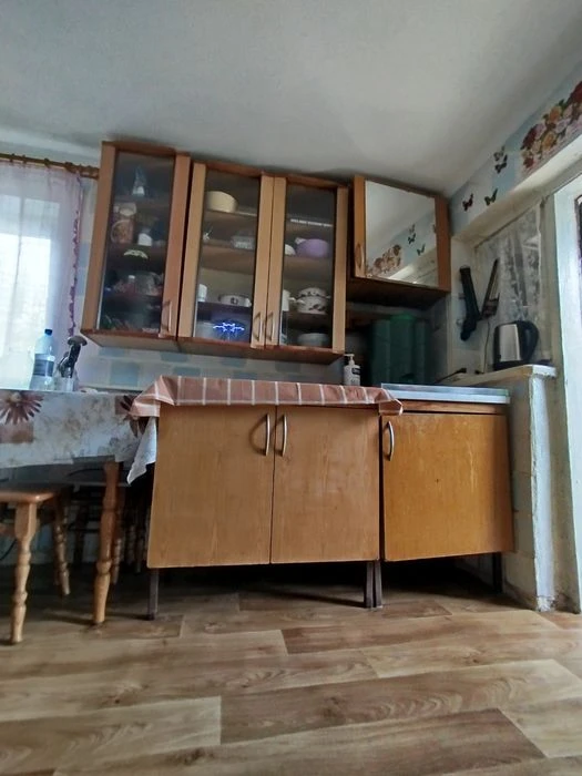 Продам частину будинку з окремим подвір'ям та в житловому ст