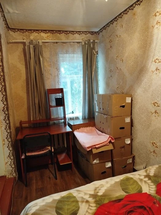 Продам частину будинку з окремим подвір'ям та в житловому ст