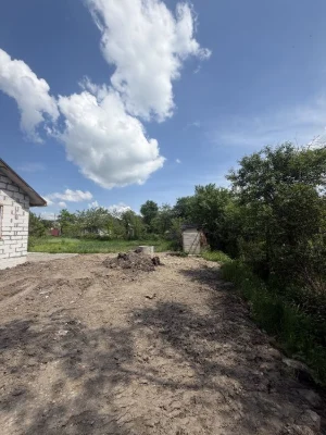 Терміновий продаж будинку ( недобудова ) в передмісті Житоми