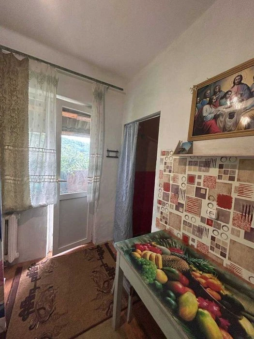 Частина будинку на початку Корбутівки. Всі зручності.