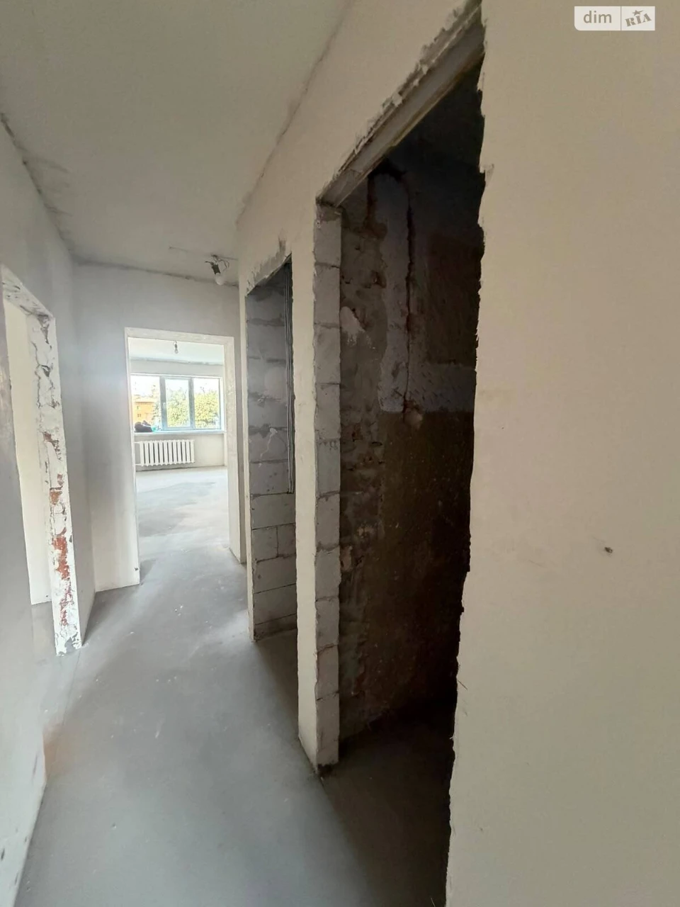 Продаж Квартира Завалля