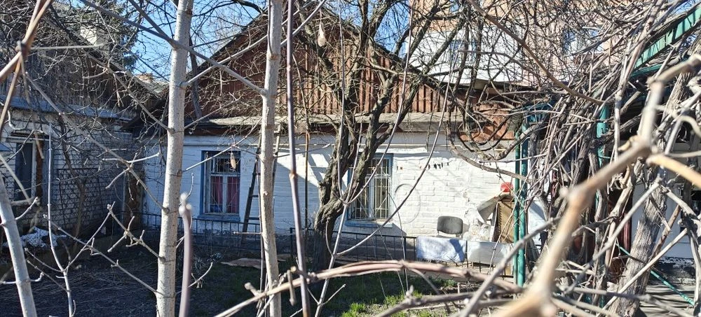 Житомир продам частину будинку