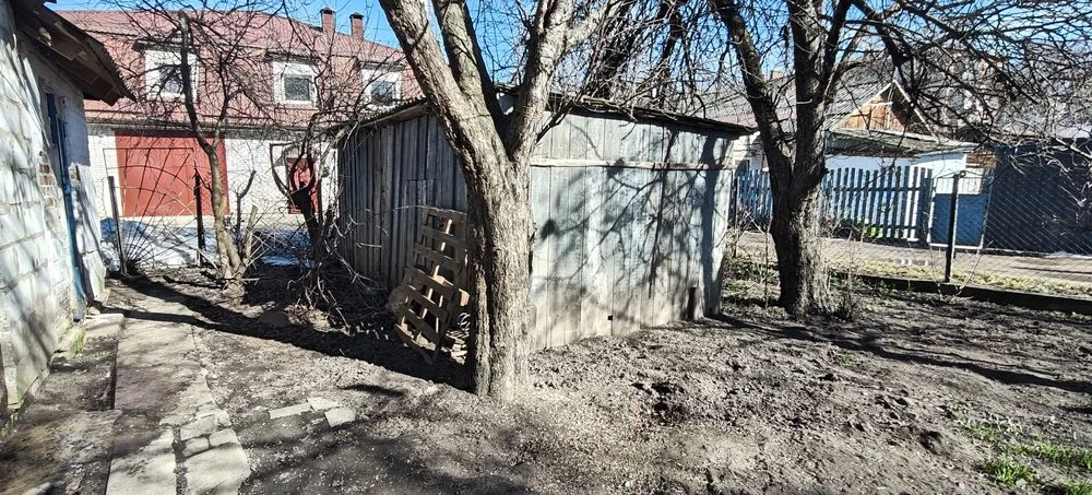 Житомир продам частину будинку