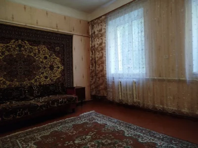 Частина будинку в статусі квартири з окремим подвір'ям та це