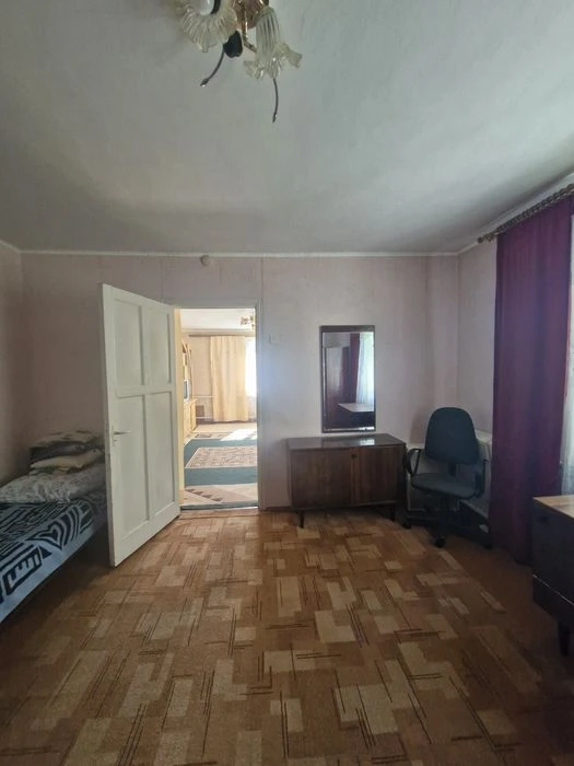 Продам окремий будинок