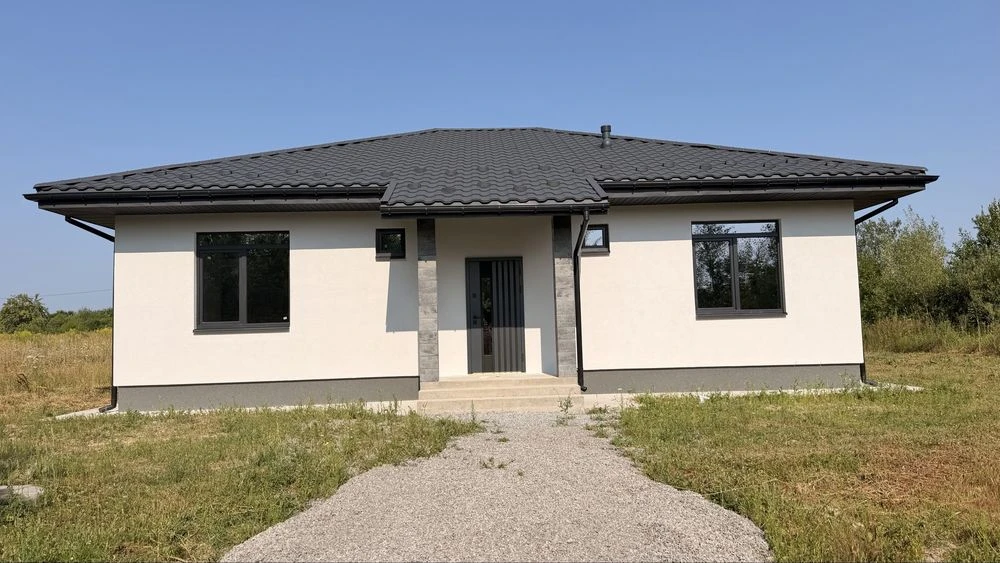 Продається будинок на Крошні