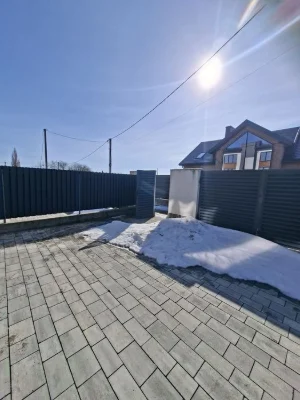 Новий котедж біля Тернополя 5 хв до міста, власна ділянка