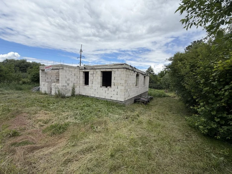 Продаж коробки Лезневе