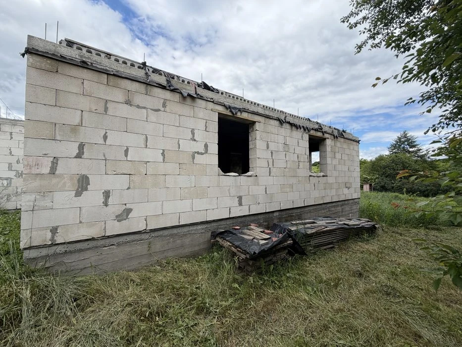 Продаж коробки Лезневе