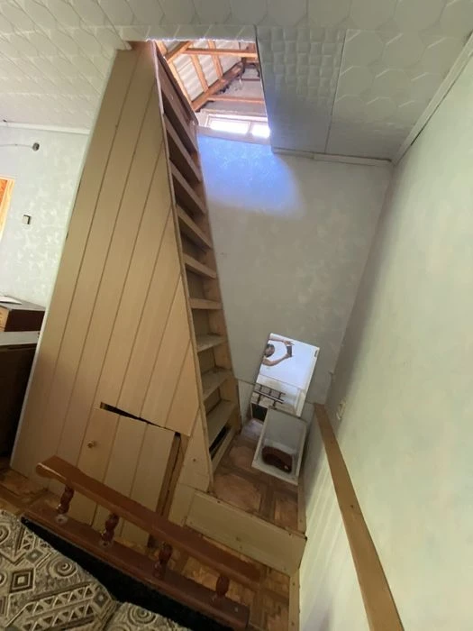 Будинок з усіма комунікаціями! Велика земельна ділянка 39491