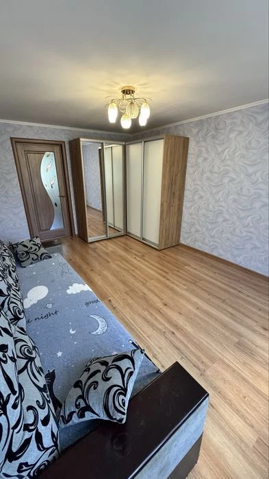 Продам 3к квартиру на низком этаже в отличном районе!