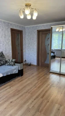 Продам 3к квартиру на низком этаже в отличном районе!