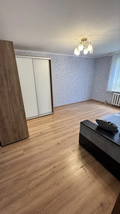 Продам 3к квартиру на низком этаже в отличном районе!