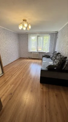 Продам 3к квартиру на низком этаже в отличном районе!