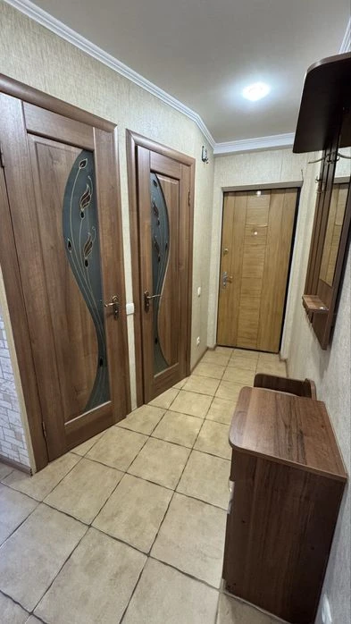 Продам 3к квартиру на низком этаже в отличном районе!