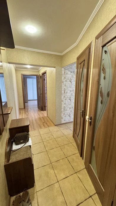 Продам 3к квартиру на низком этаже в отличном районе!