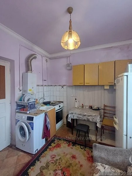 53 тис дол Продаж част.будинку кв 28 м кв  + земля район Лев