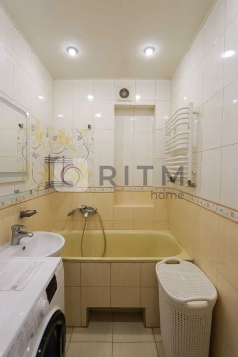 Продаж затишного будинку з ремонтом вул. Кавказька. Без комі