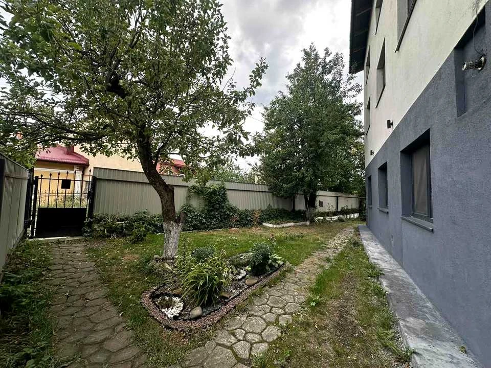 Будинок. Львів, Перехід вул.