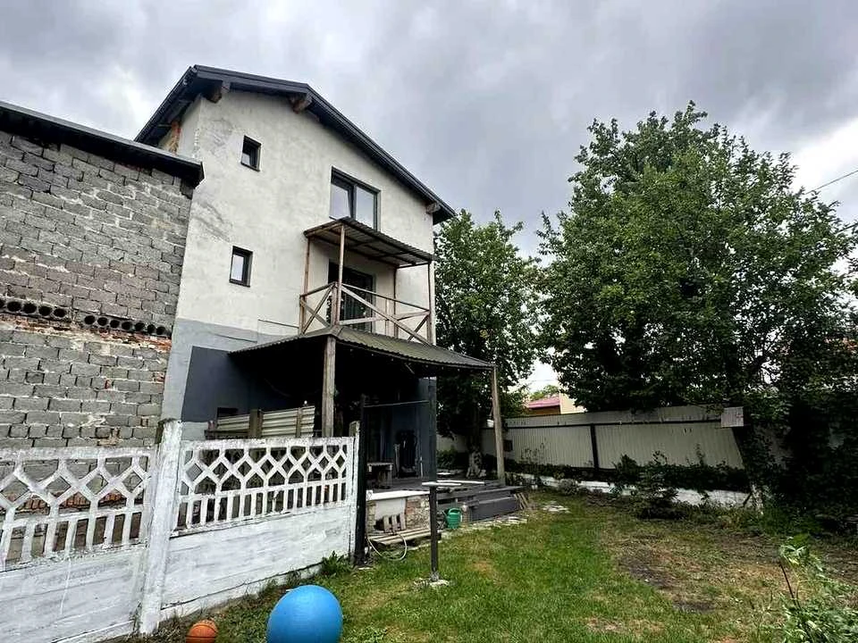 Будинок. Львів, Перехід вул.