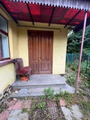 Продаж будинку по вул. Брюховицька