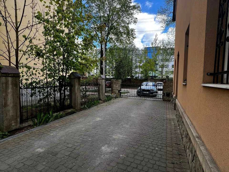 Будинок. Львів, Кам'янецька вул.