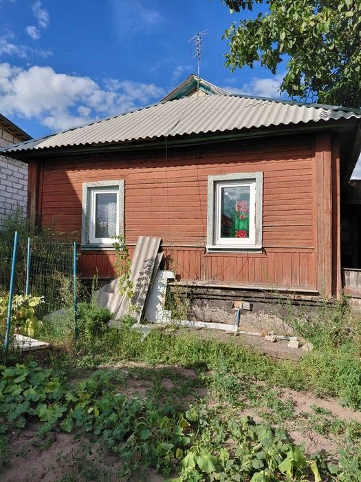 Продам  дом Новоселовка.