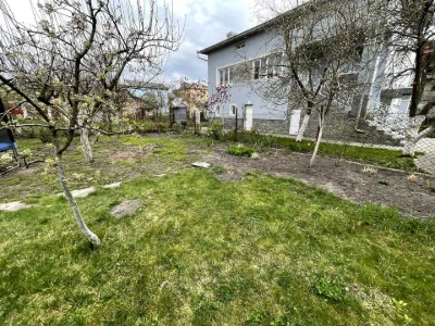 Будинок. Львів, Білогорща вул.