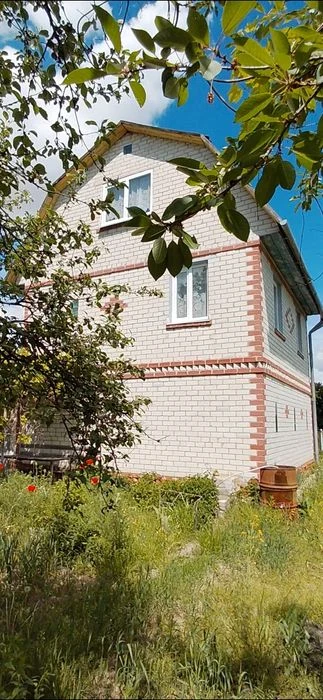 Дача з документами на будинок в передмісті Чернігова