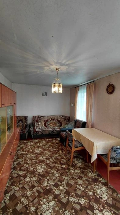 Дача з документами на будинок в передмісті Чернігова
