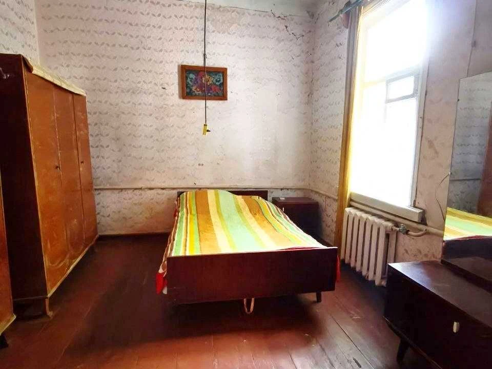 Будинок. Чернігів, Бориса Луговського вул. (Рози Люксембург)