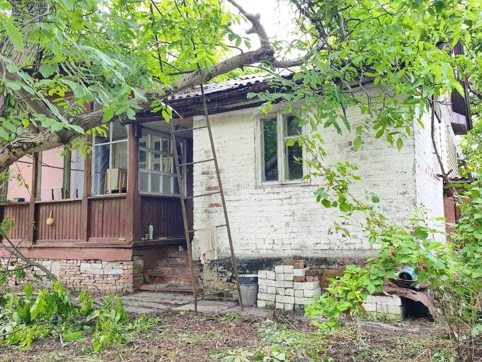 Будинок. Чернігів, Бориса Луговського вул. (Рози Люксембург)