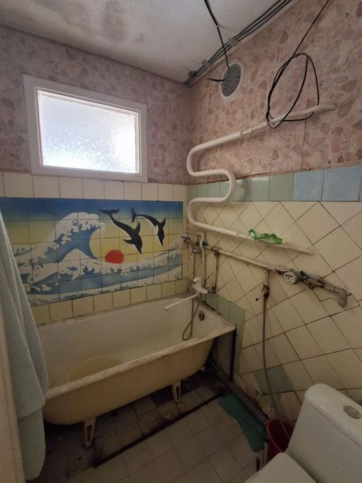 Продажа 2к центр Вознесеновский Победы 2й этаж