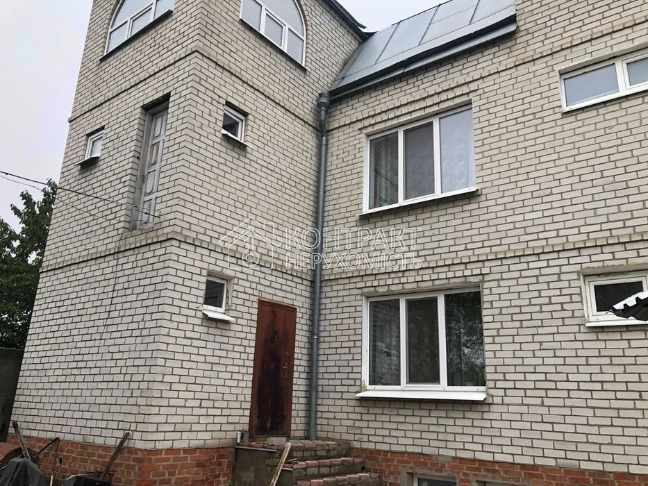Продаж 3 поверхового будинку в Харкові